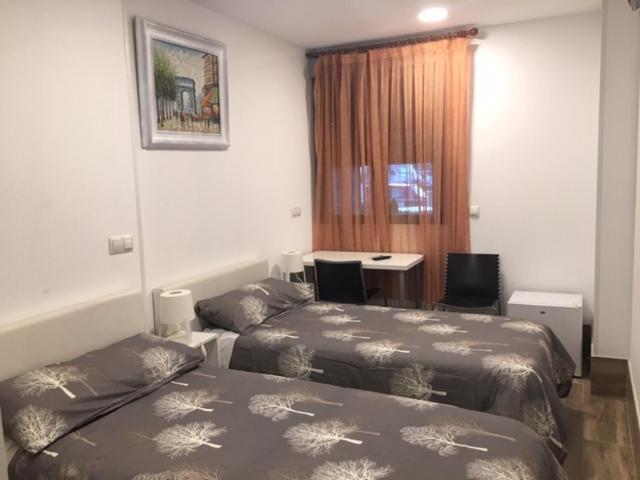 Rooms H Skyline Alcorcón Exterior foto